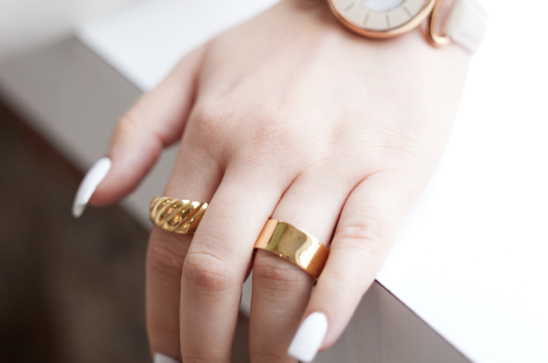 Know Your Fit: The Ultimate Jewelry Size Guides To Demi-Fine Necklaces, Rings And Bracelets