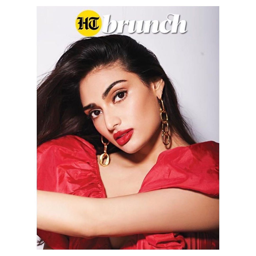 Athiya Shetty in Chain Link Earrings
