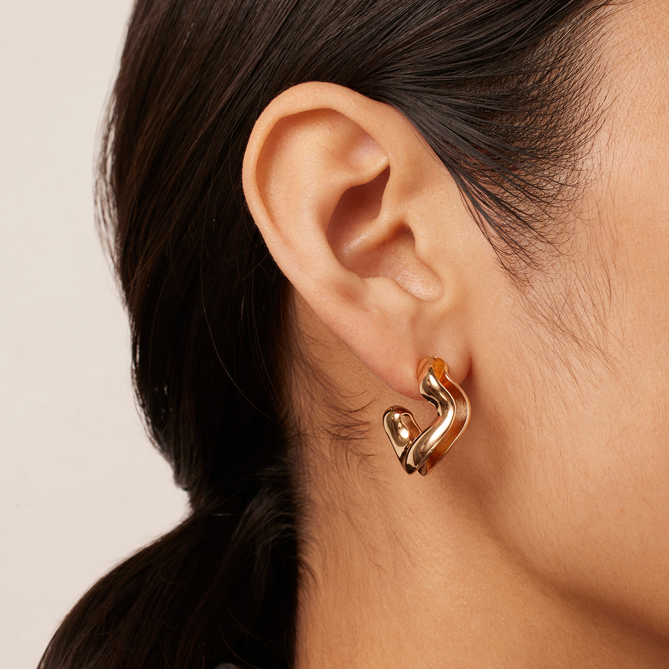 14K Gold Ola Hoop Earrings