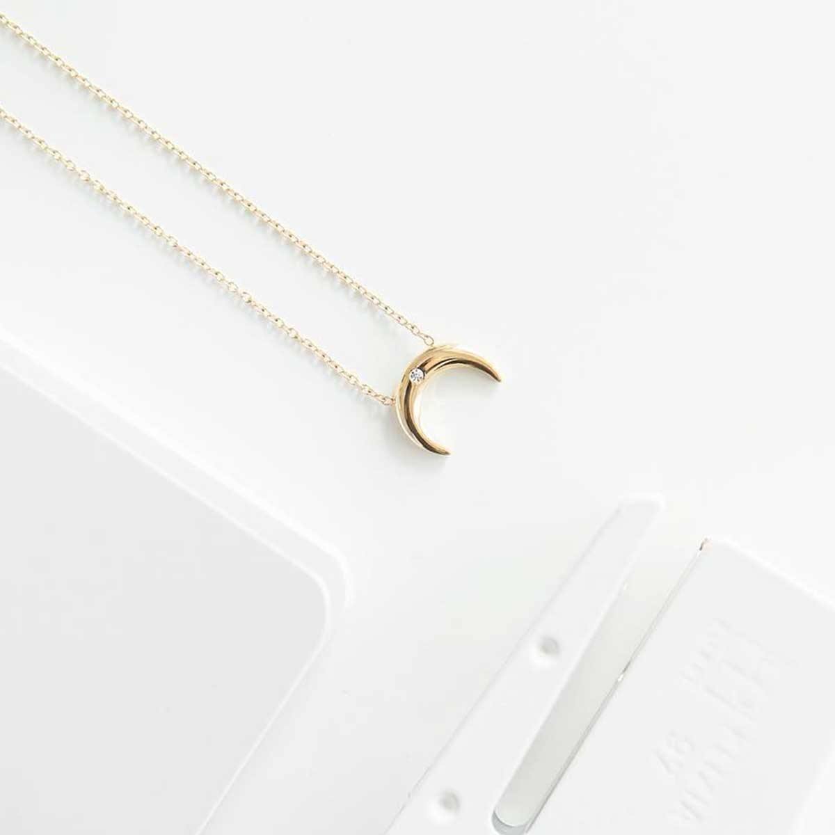 18K Gold Plated CZ-studded Handmade Crescent Moon Shaped Pendant Chain - Tanzire