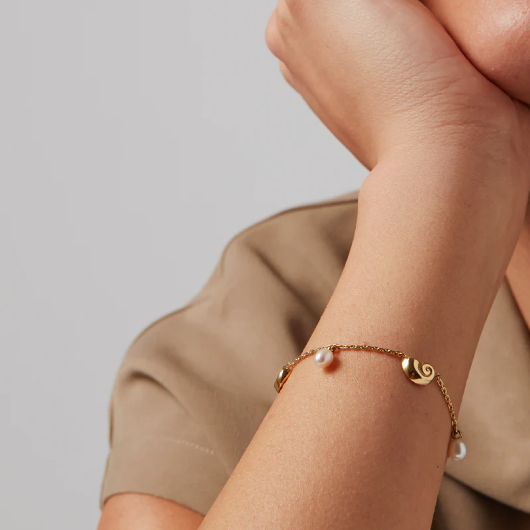 Minimalist Lucille Pearl Bracelet