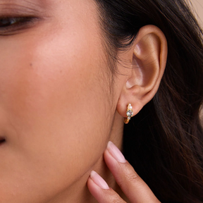 Oliver Pearl Huggie Hoops