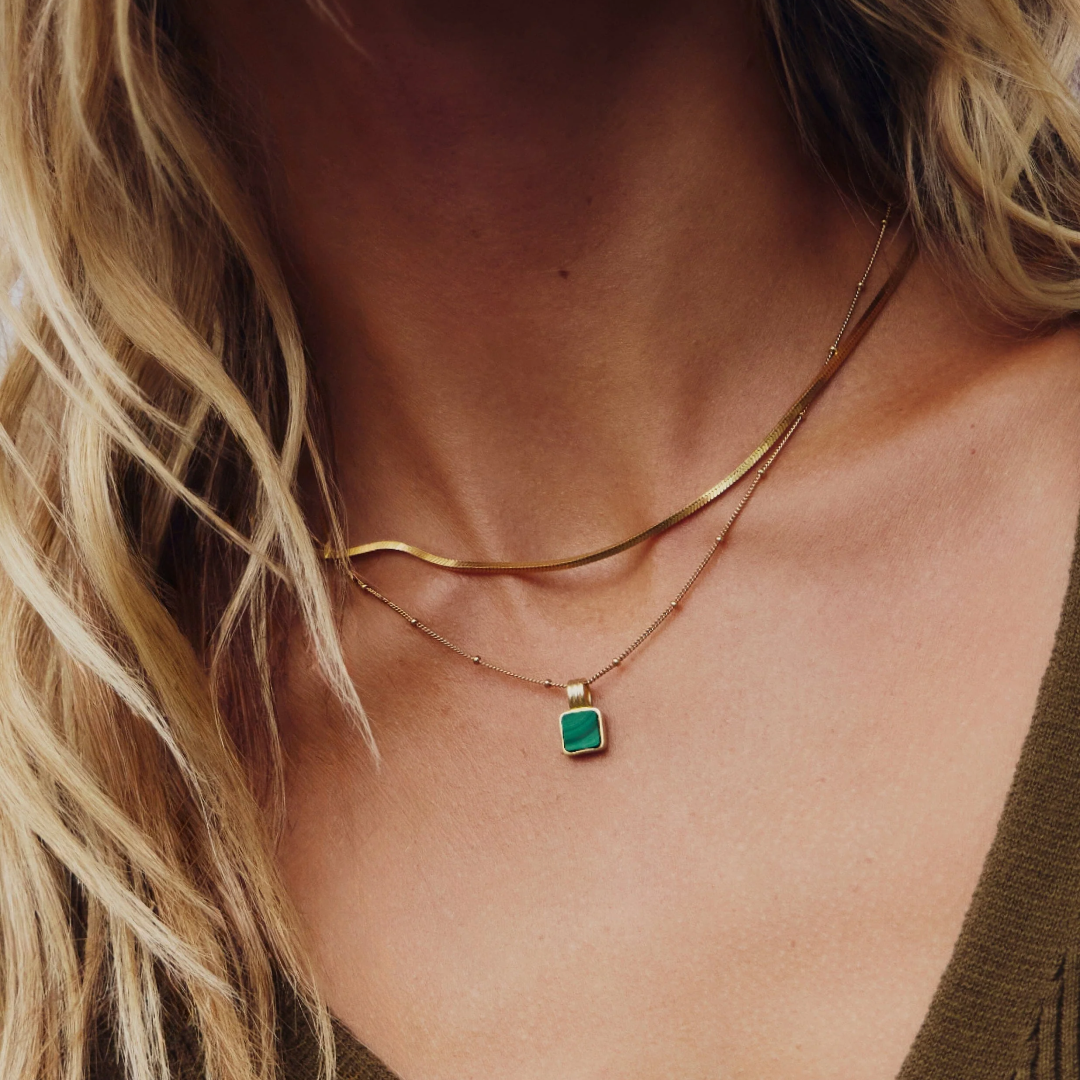 Lucy Williams Square Malachite Pendant Necklace Lucy Williams Square Malachite Pendant Necklace