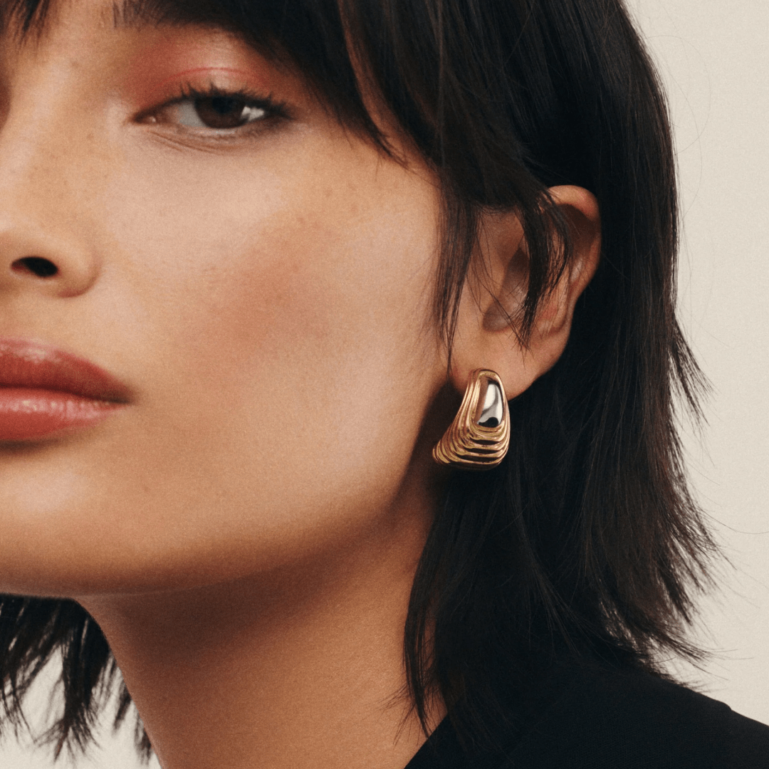 Oversized Two-Tone Ridged Stud Earrings