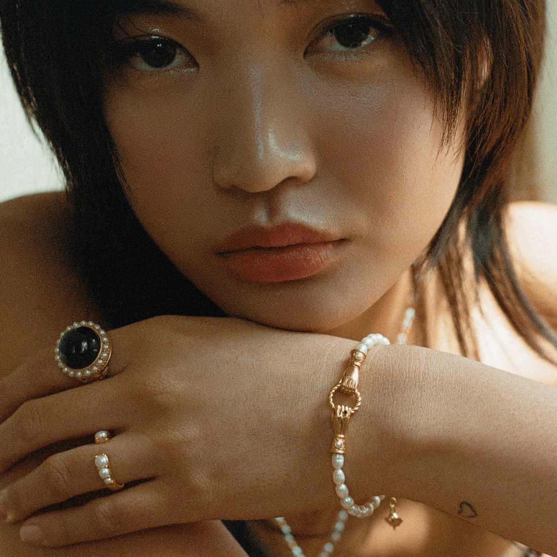 Harris Reed in Good Hands Pearl Bracelet Harris Reed in Good Hands Pearl Bracelet