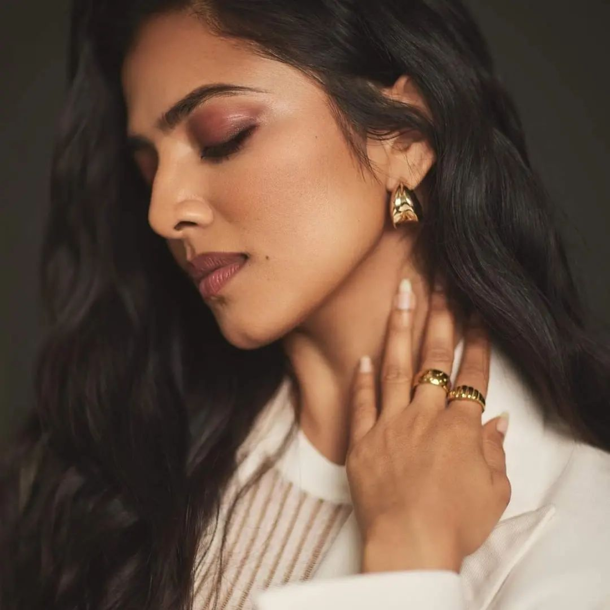 Malvika Mohan in Gold Puff Earrings