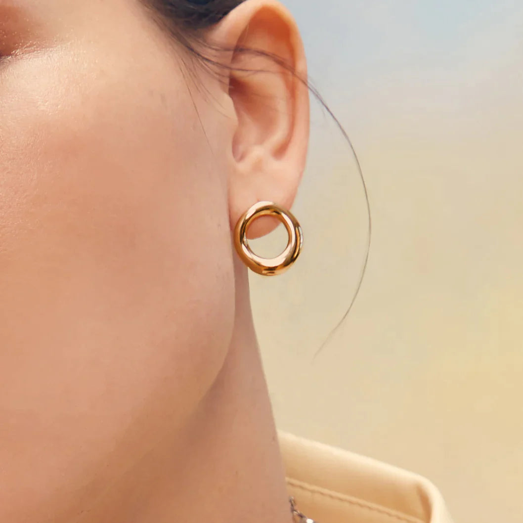 14K Gold Minimalist Trendy Paper Clip Stud Earrings – Giorgio Bergamo