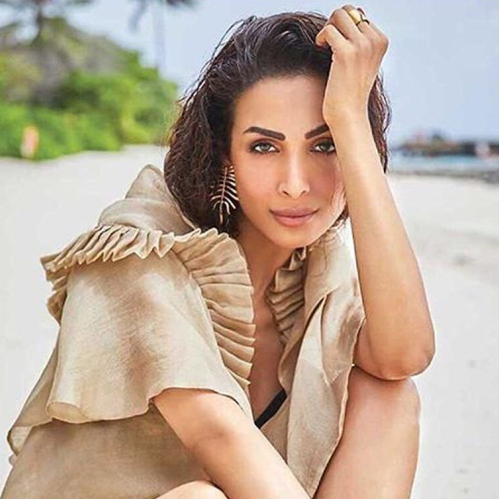 Malaika Arora in Handmade 18k Gold Plated Diagonal Ring for Travel and Leisure India