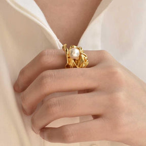 Gold plated Vintage Pearl Ring - Tanzire