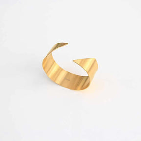 Diagonal 18k Gold-Plated Cuff Bracelet - Tanzire