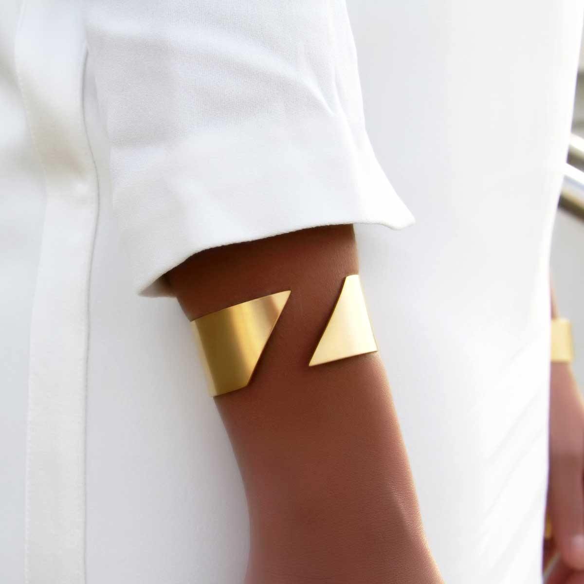 Model wearing adjustable 18k gold plated handmade cuff bracelet - Tanzire